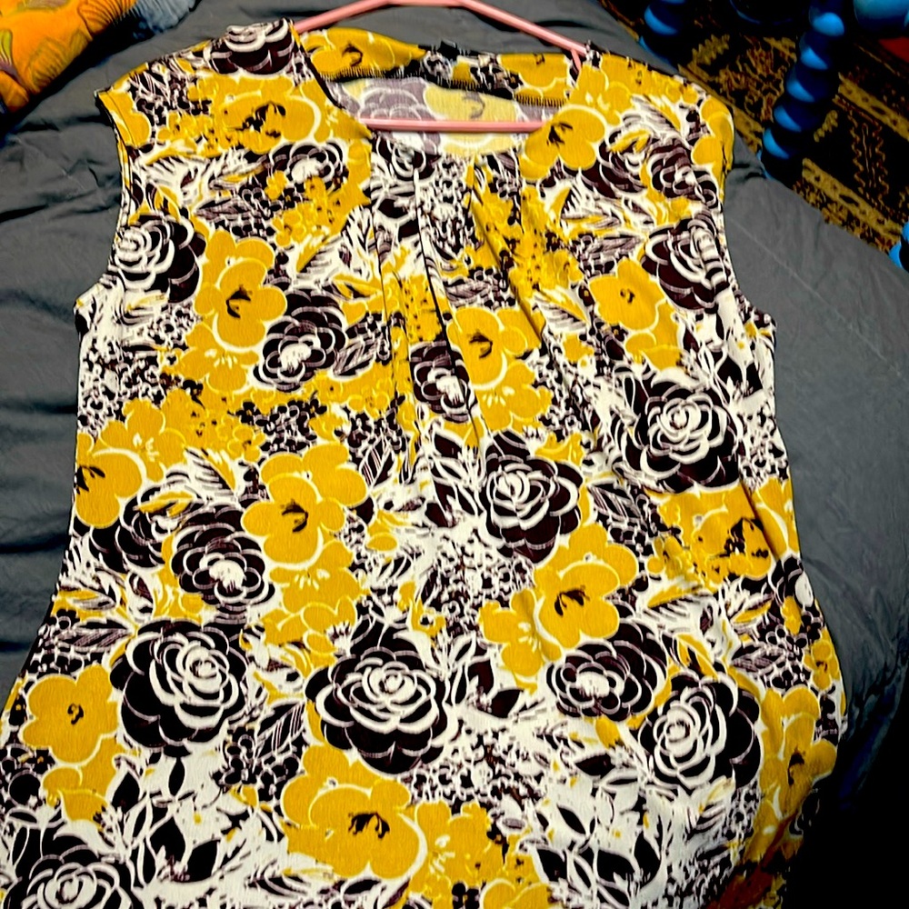 Limited, large, mustard yellow/brown top